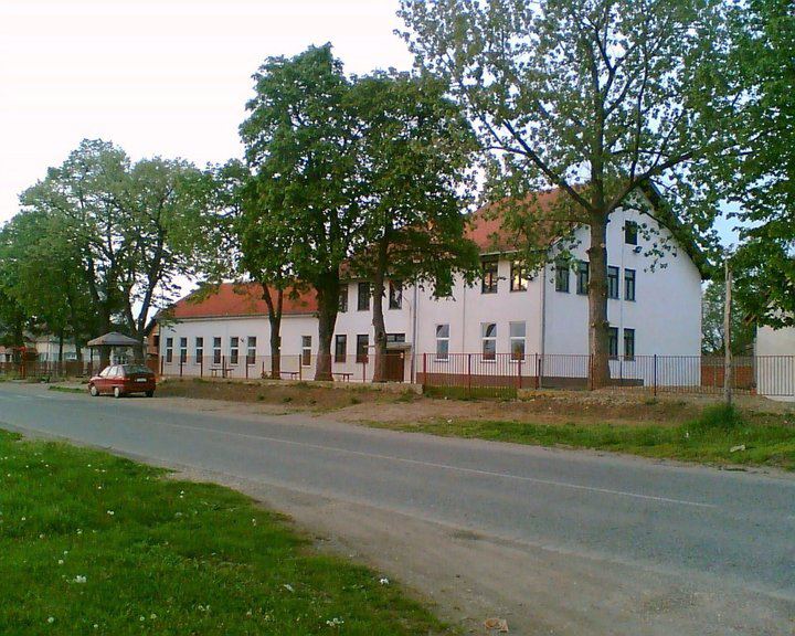 Lucica skola