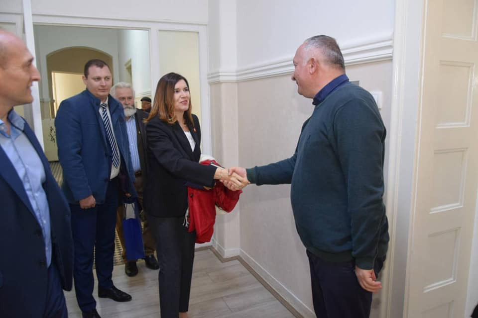 AMBASADORKA RUMUNIJE