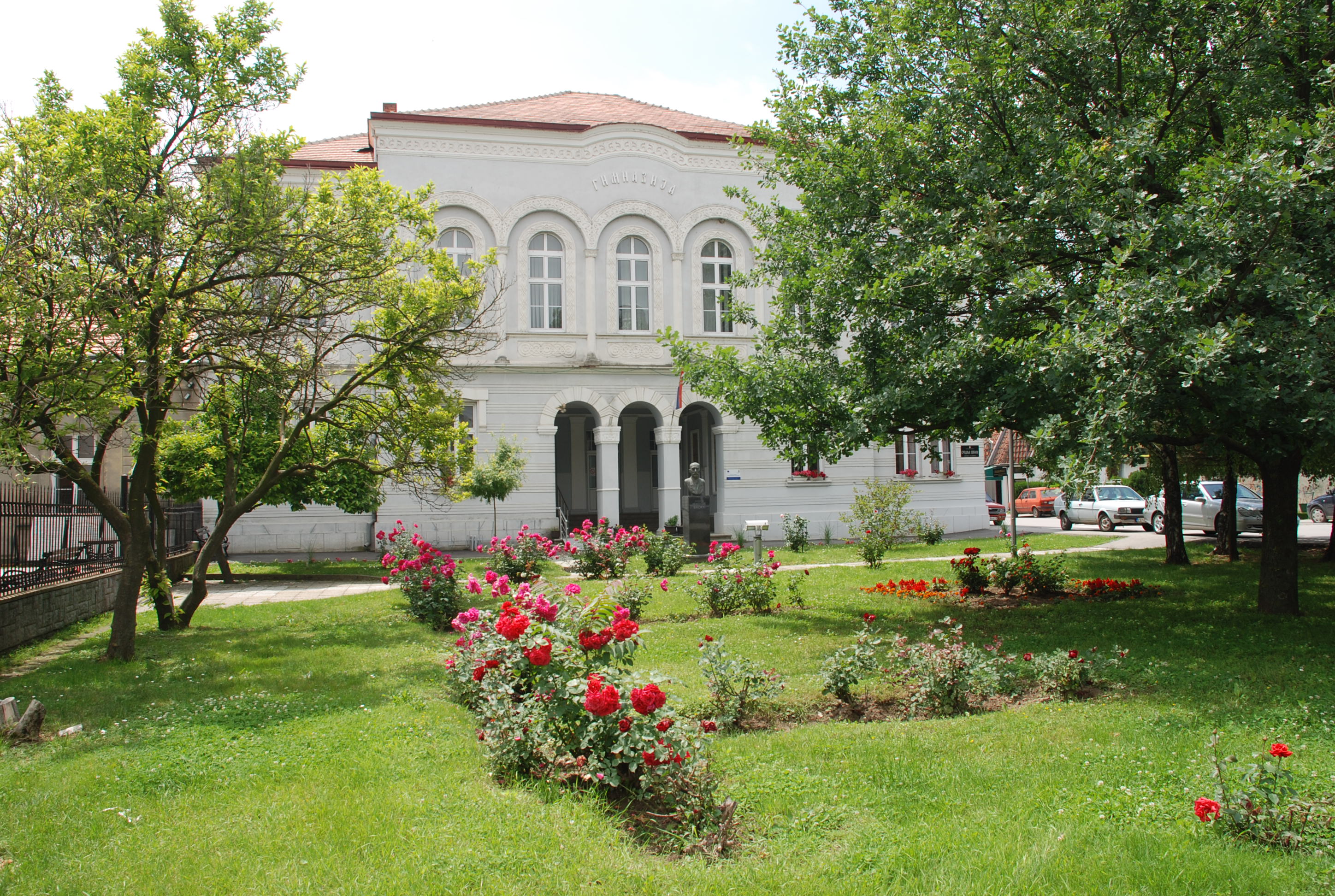 GIMNAZIJA V GRADISTE