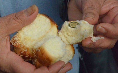 Božićna liturgija i lomljenje česnice u Velikom Gradištu