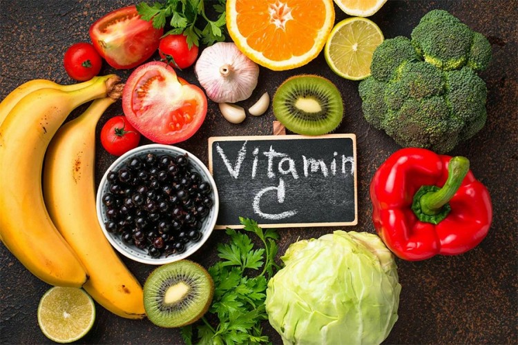 Vitamin C efikasan u borbi protiv virusa koroma, tvrde stručnjaci