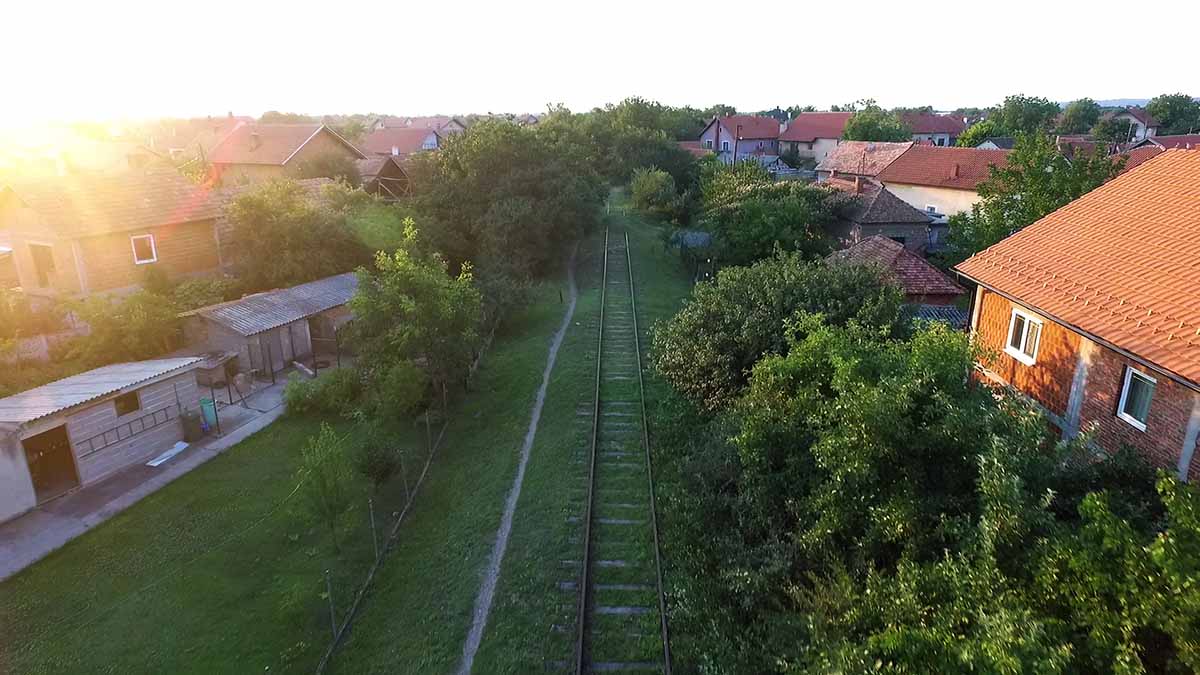 Pruga za biciklisticku stazu
