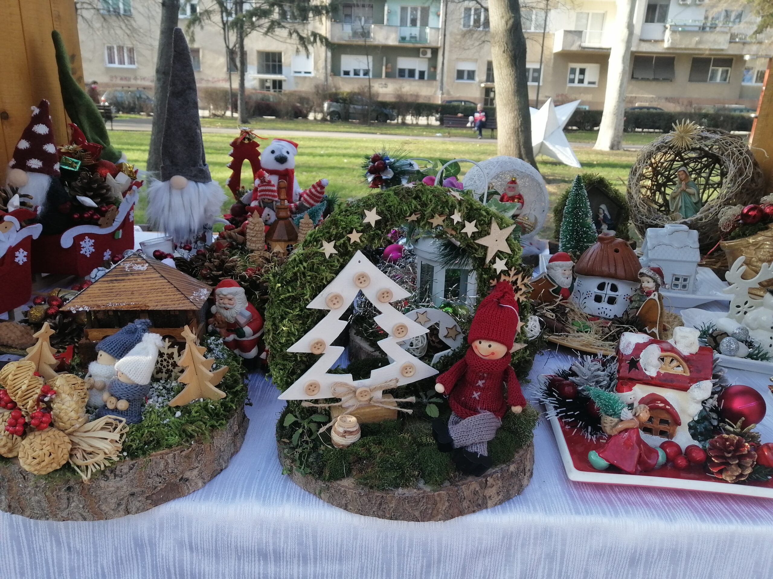 Počeo je Novogodišnji vašar u Požarevcu (FOTO)