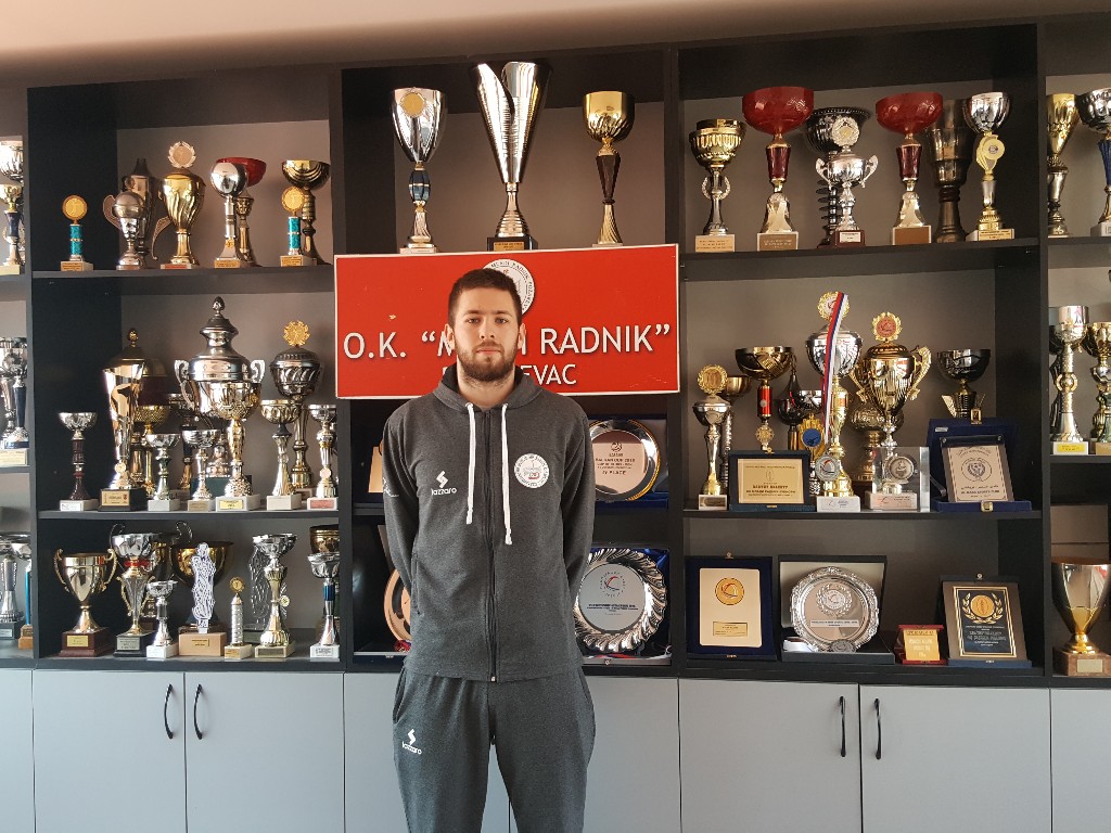 Nikola micić kapiten juniorske ekipe mladi radnik