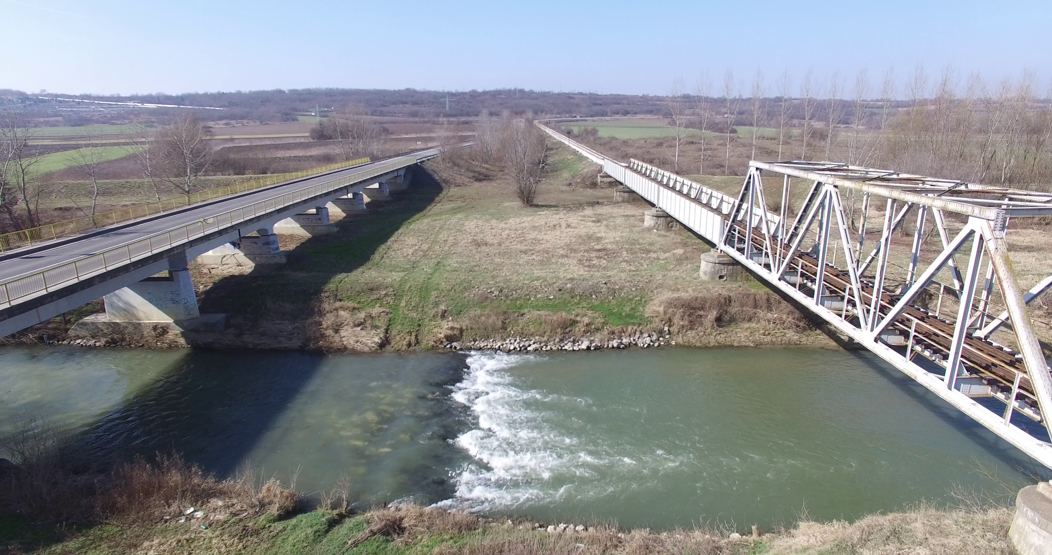 Reka mlava most pruga