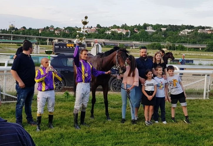 190024696 3841934925932247 6223879043114292604 n