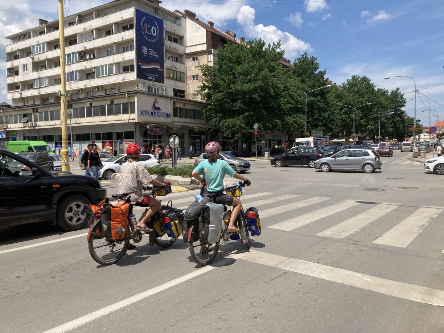 IMG f9bd0bfbc4e0556b807993880d08a04a V