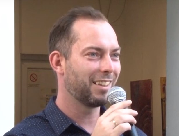 Izlozba mlad umetnik