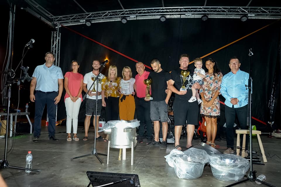 (FOTO) Kostolac: Nebojša Mišić iz Klenovnika pobednik takmičenja u kuvanju riblje čorbe