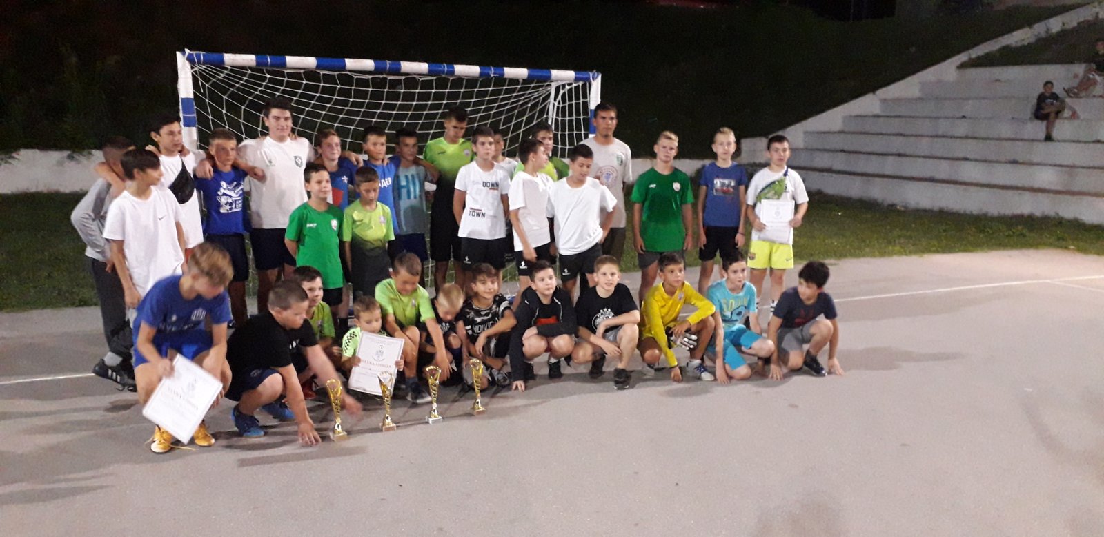 EKIPA „SAMI TALENTI“ IZ DRMNA OSVOJILA MINI TURNIR ZA JUNIORE U BUBUŠINCU