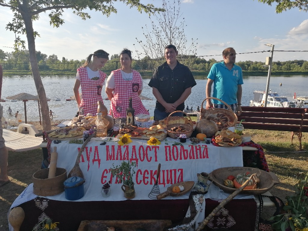 (FOTO) Kostolac: Nebojša Mišić iz Klenovnika pobednik takmičenja u kuvanju riblje čorbe