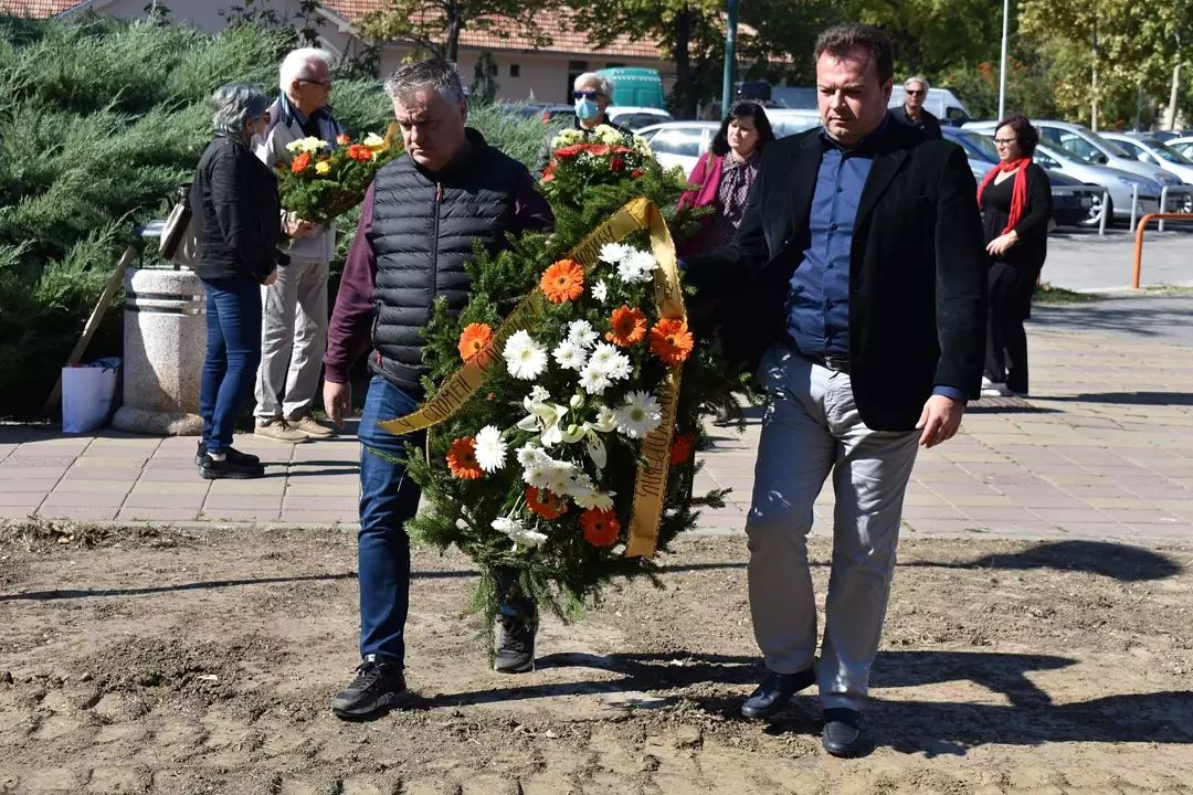 Požarevac: Polaganjem venaca počeli „Dani Slobodana Stojanovića“