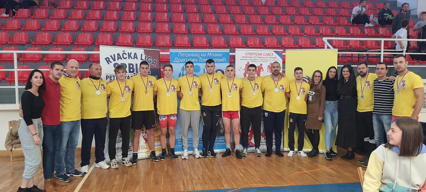Odlični rezultati petrovačkih rvača, drugo mesto na turniru II lige