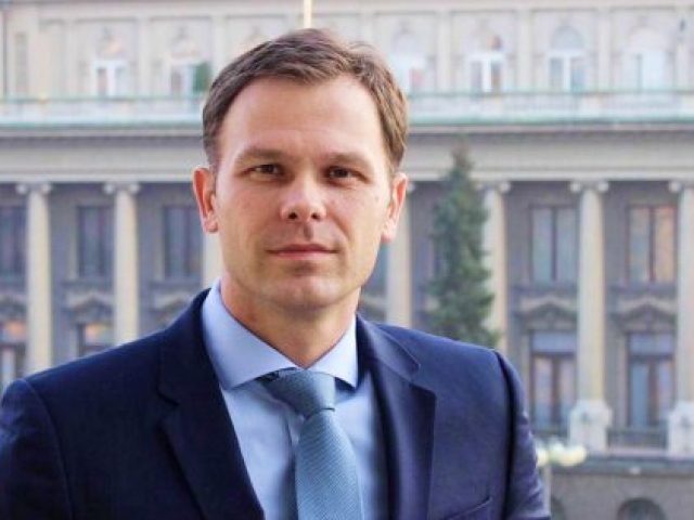 Od 1. novembra počinje isplata 30 evra građanima Srbije