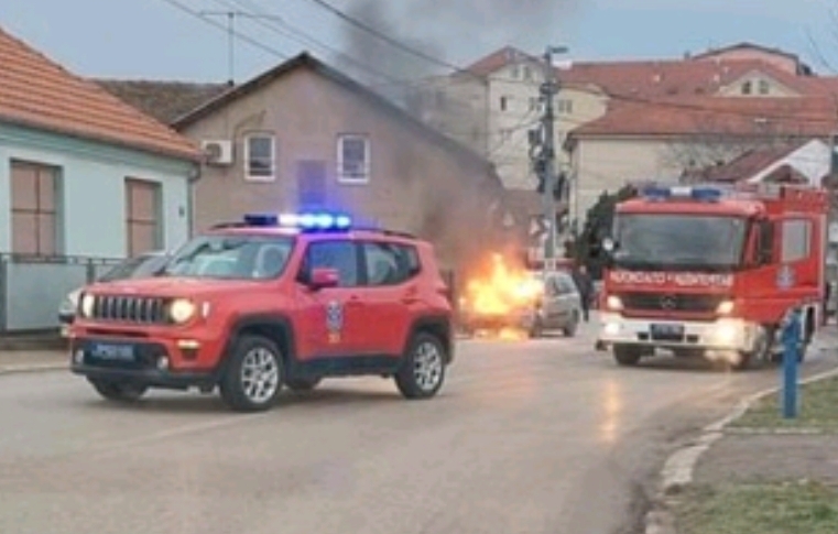 Pozar vatra auto