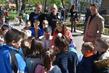 IMG 503825f990360d29463a1e83c4cee9c1 V