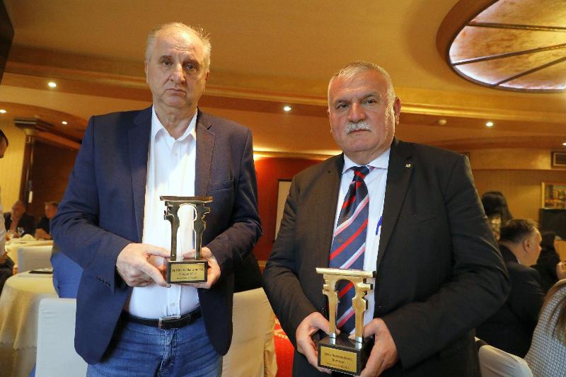 Predsedniku opštine Veliko Gradište priznanje „Zlatni most“ u Banja Luci