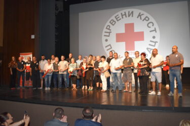 Uručena priznanja dobrovoljnim davaocima krvi