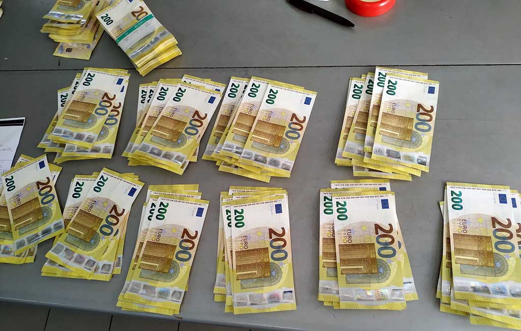 2. deo novca zaplenjenog na GP Horgos