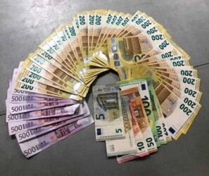 Zaplenjeno gotovo 100.000 neprijavljenih evra