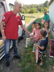 Crveni krst Požarevac podelio školski pribor deci korisnika Narodne kuhinje