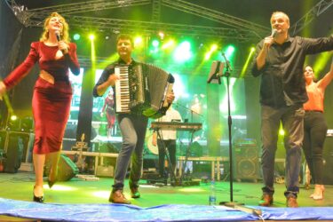 59.Ljki: Poslednje večeri muzičkog programa nastupio je Haris Džinović