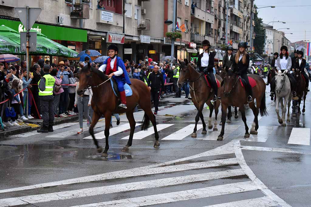 Ljki defile 04