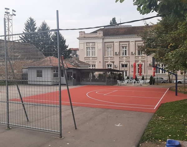 Postavljen tartan i na terenu za male sportove