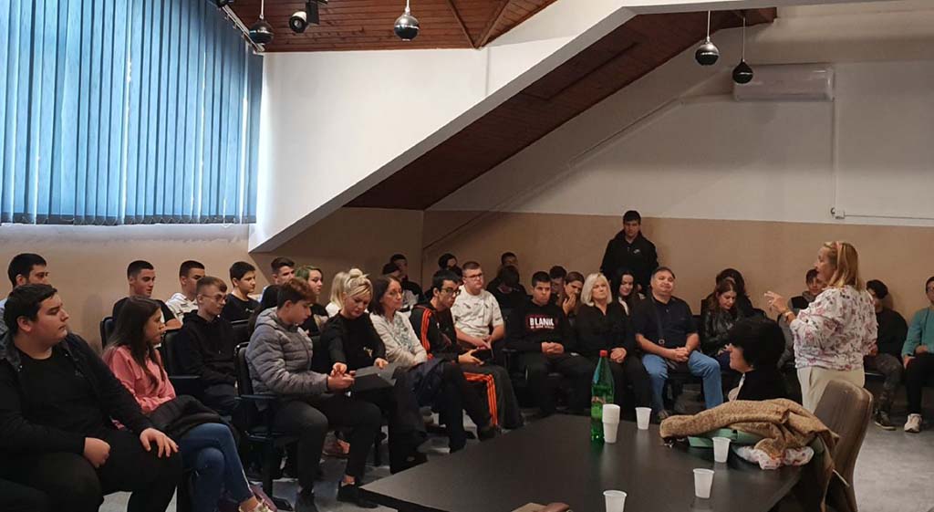 Održano predavanje „Bolesti zavisnosti“ u Tehničkoj školi u Kostolcu