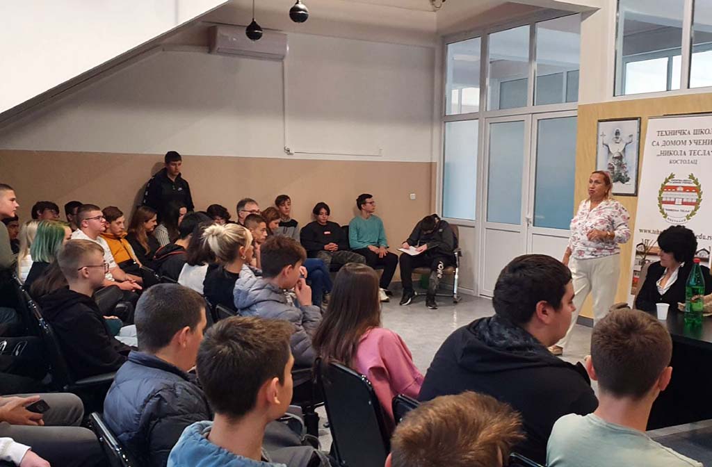 Održano predavanje „Bolesti zavisnosti“ u Tehničkoj školi u Kostolcu