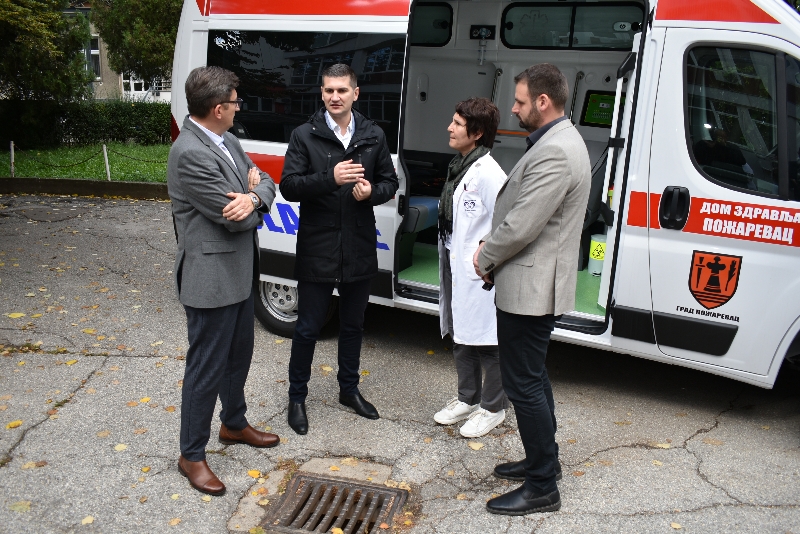 OKT 8325 copy 800x534