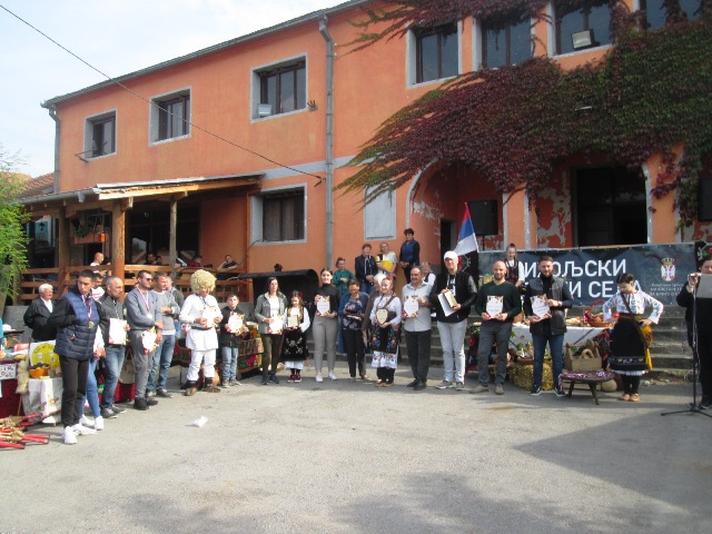 Miholjski susreti sela u Neresnici