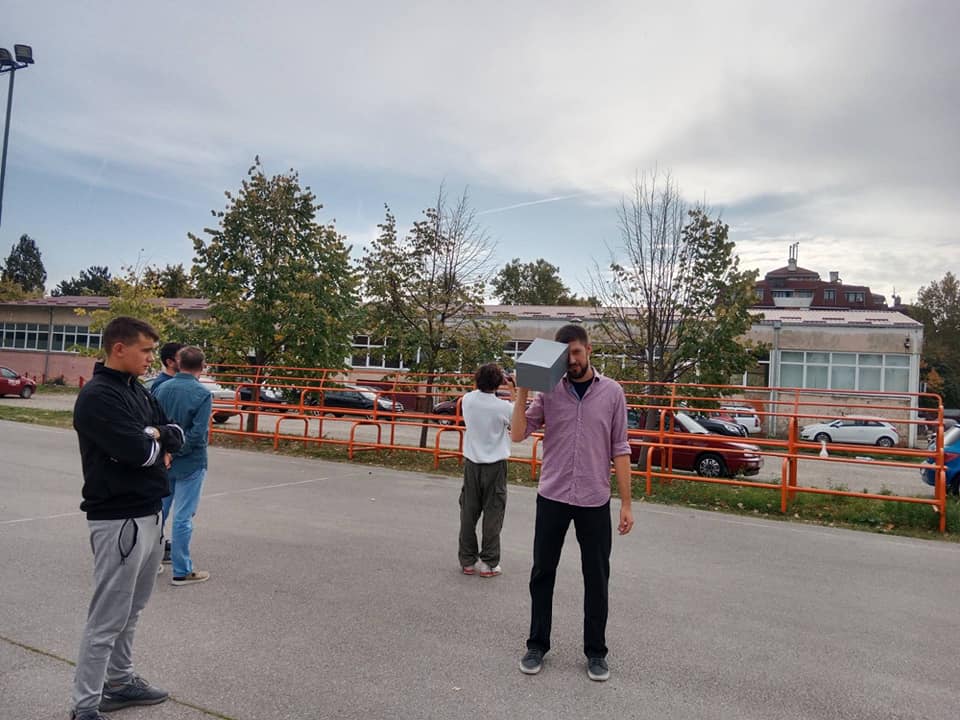 Učenici Tehničke škole „Nikola Tesla“ u Kostolcu, posmatrali pomračenje Sunca