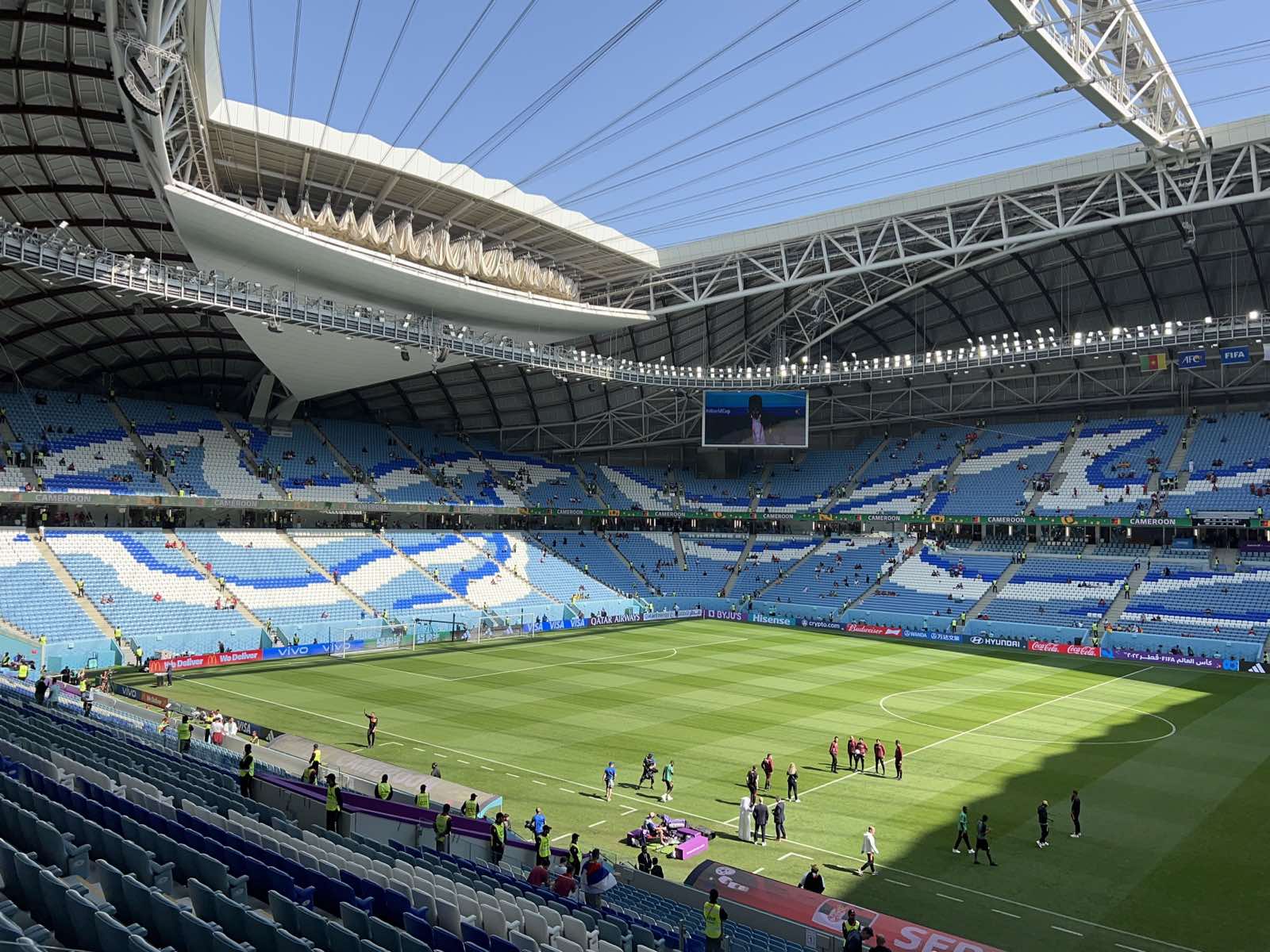 Verni čitalac Poportala poslao snimak: Atmosfera ispred stadiona uoči utakmice KAMERUN – SRBIJ...