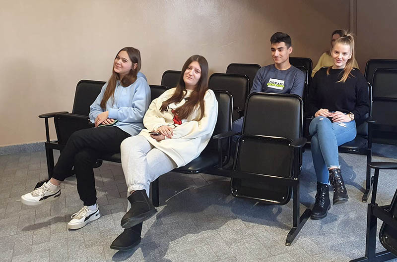 Obuka novih članova Vršnjačkog tima za prevenciju osipanja učenika – Tehnička škola „Nikola Tesla“ Kostolac