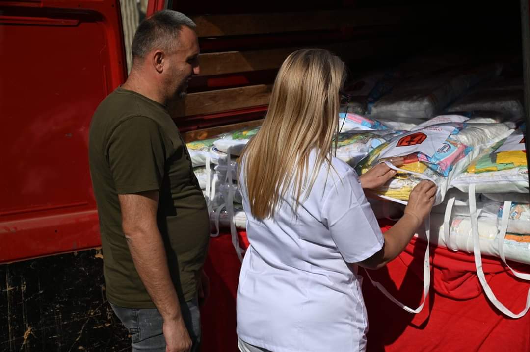 Nove stomatološke stolice i nova posteljina i dušeci za Opštu bolnicu u Požarevcu