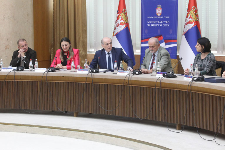 Opština Veliko Gradište dobija minibus za potrebe prevoza seoskog stanovništva