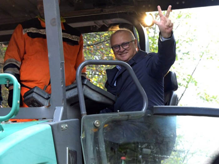 Ministar Vesić posetio opštinu Kučevo