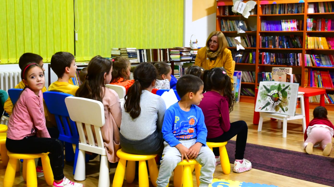 Biblioteka Kucevo Deca 02