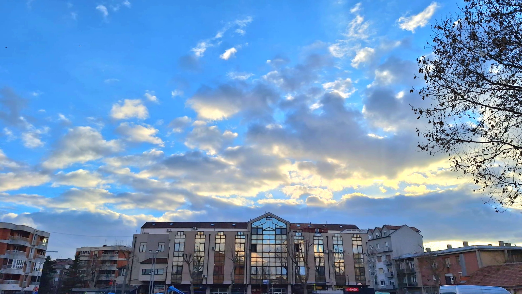 Vreme Oblacno Zima Pozarevac