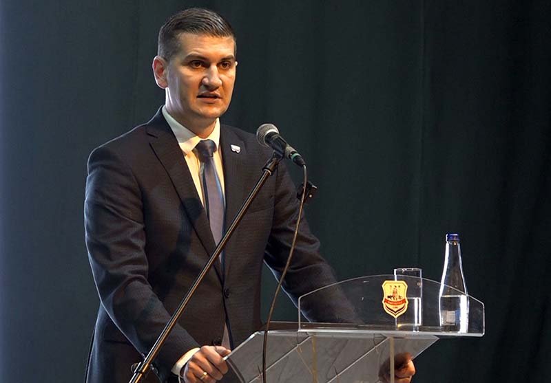 S Pavlović 01