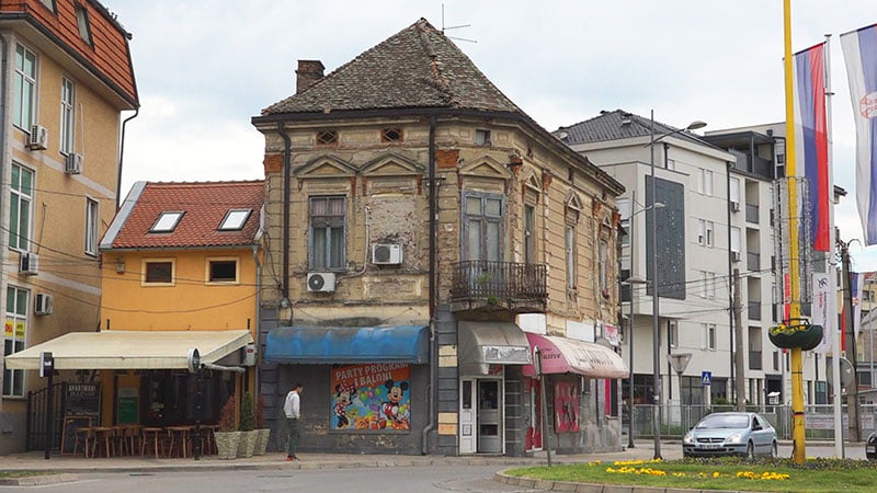Bulevar Oblačno Kružni Tok Kuća Riste Kolonjasa 04
