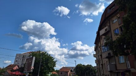 Vreme Pozarevac Leto Oblak Oblacno Nebo