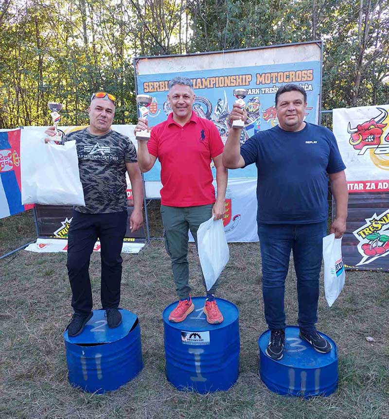 Img B18b3d0ceb79e4b28d0a586f70660b6e V