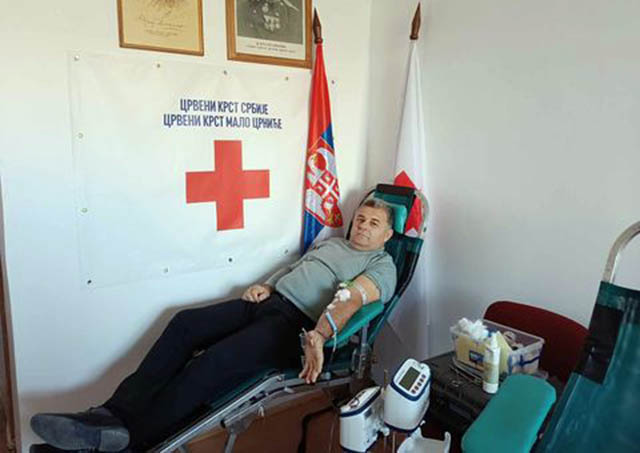 Crveni Krst Malo Crnice 01
