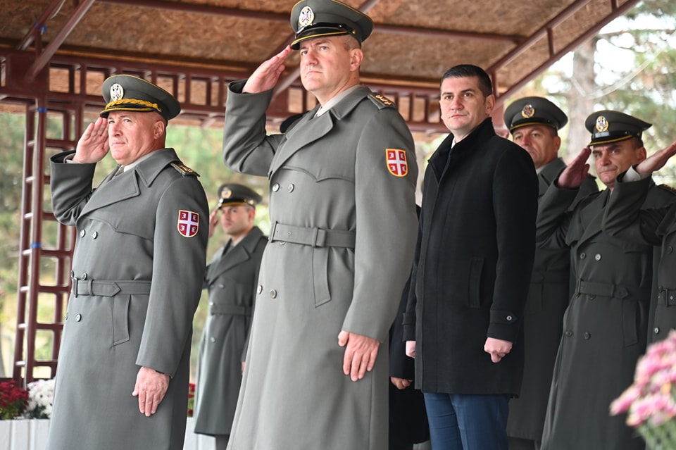 Vojska Kasarna 02