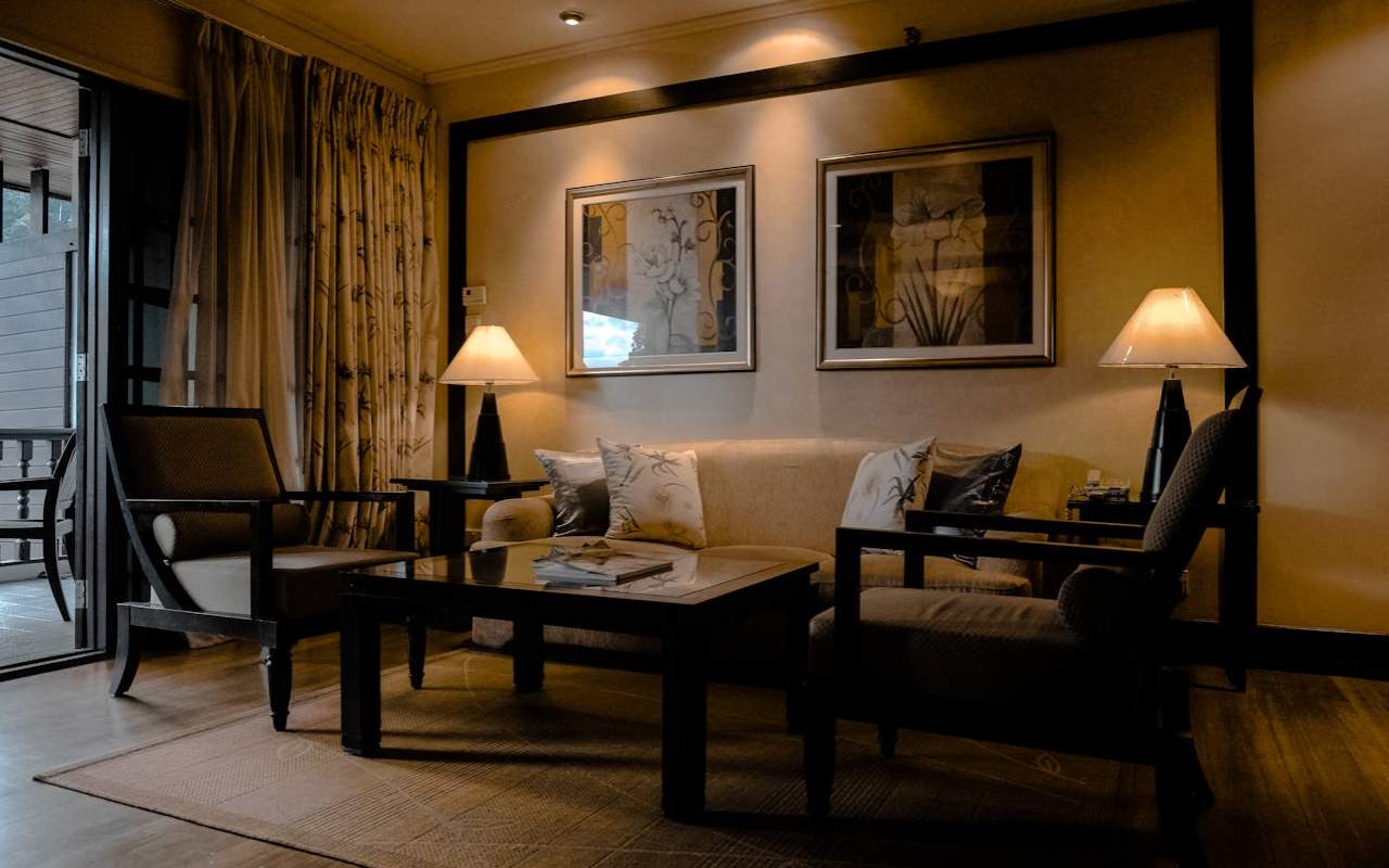 Dnevna Soba Dve Slike