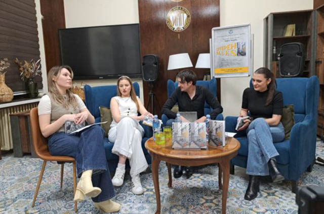 1742300663856 593x445