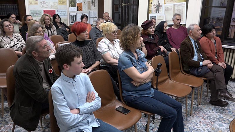 Biblioteka knjiga promo 01