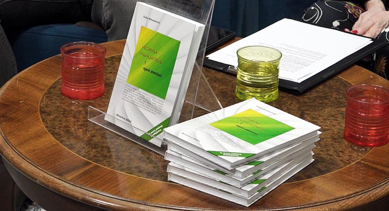 Biblioteka knjiga promo 03